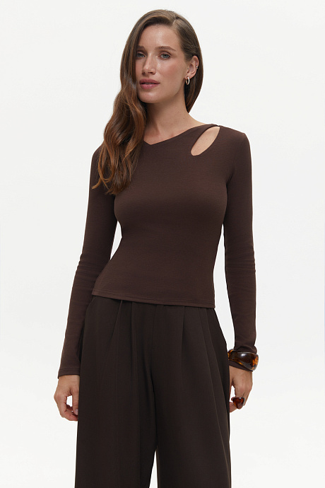 Лонгслив с фигурным вырезом dark chocolate - 20513-87