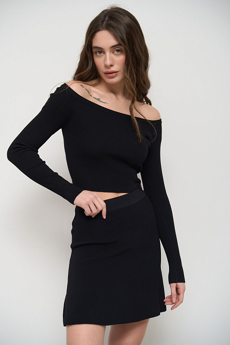 Джемпер с открытыми плечами в цвете black  - 2102-324